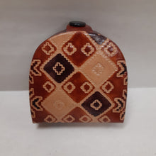 Load image into Gallery viewer, Leather Flip Coin Purses