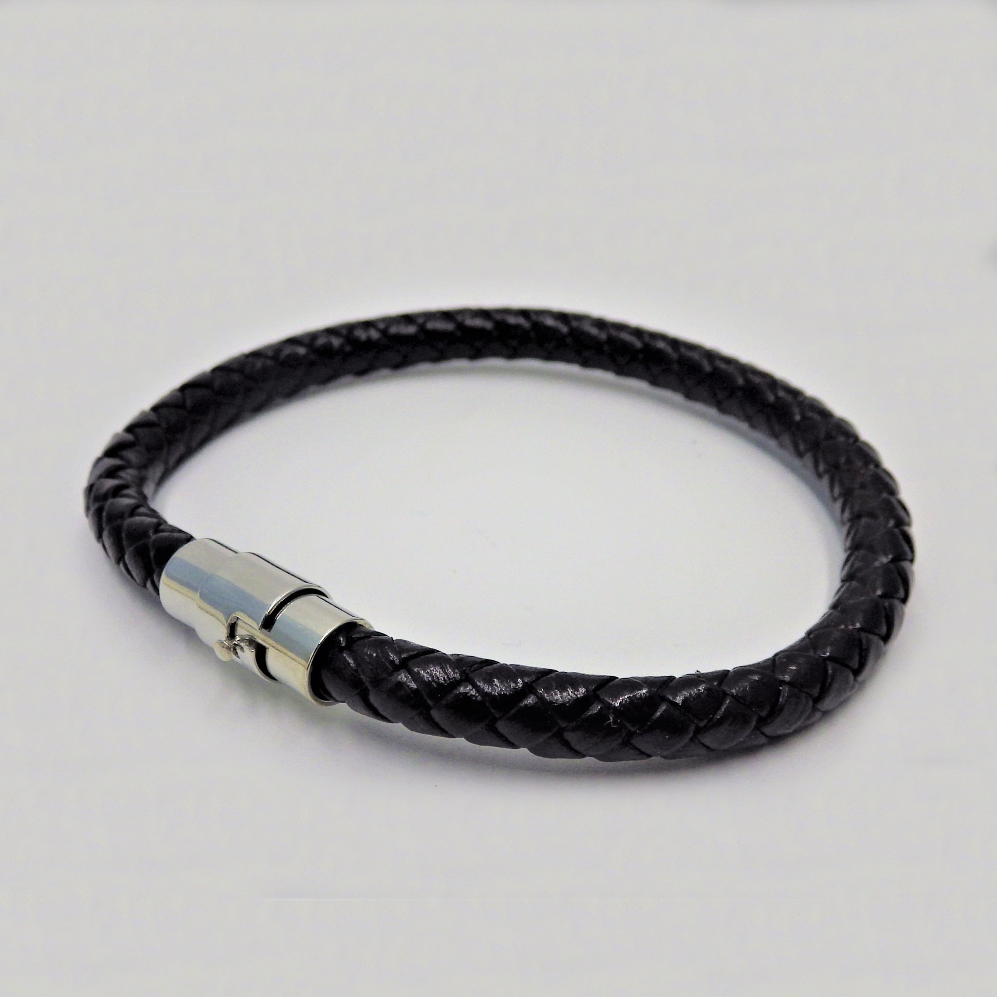 Friendship - Thin Leather Bracelets Black Round clasp