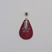 Load image into Gallery viewer, Red Coral Pendants