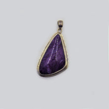 Load image into Gallery viewer, Silver &amp; Stone pendants